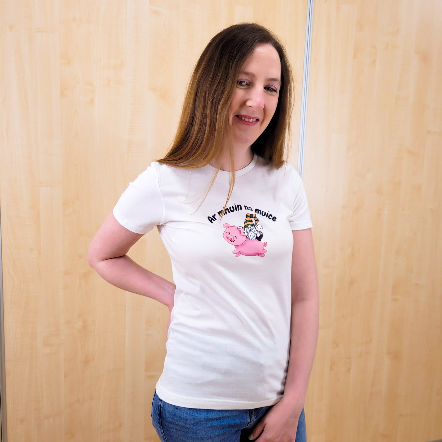 Ar mhuin na muice t-shirt