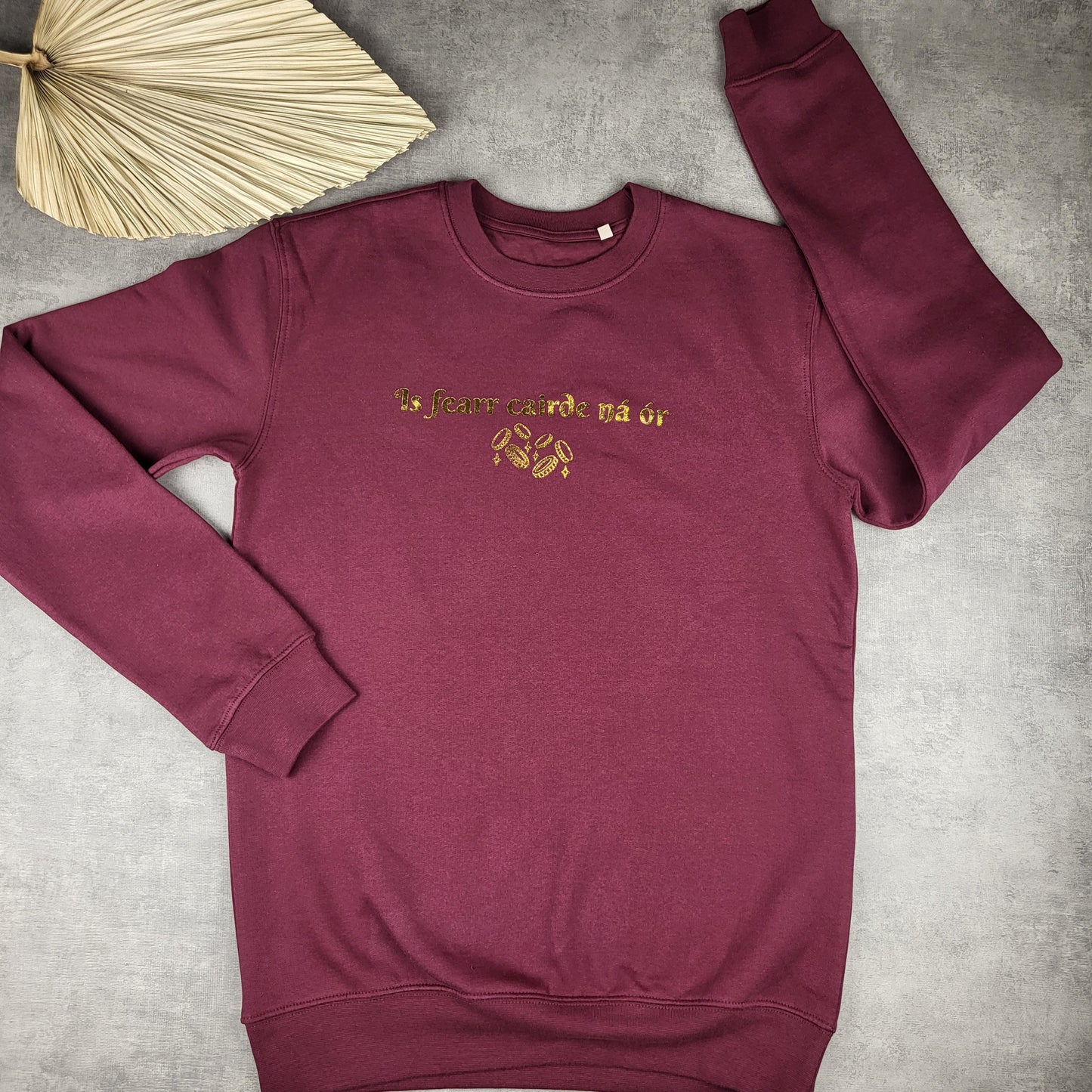 Is fearr cairde ná ór jumper
