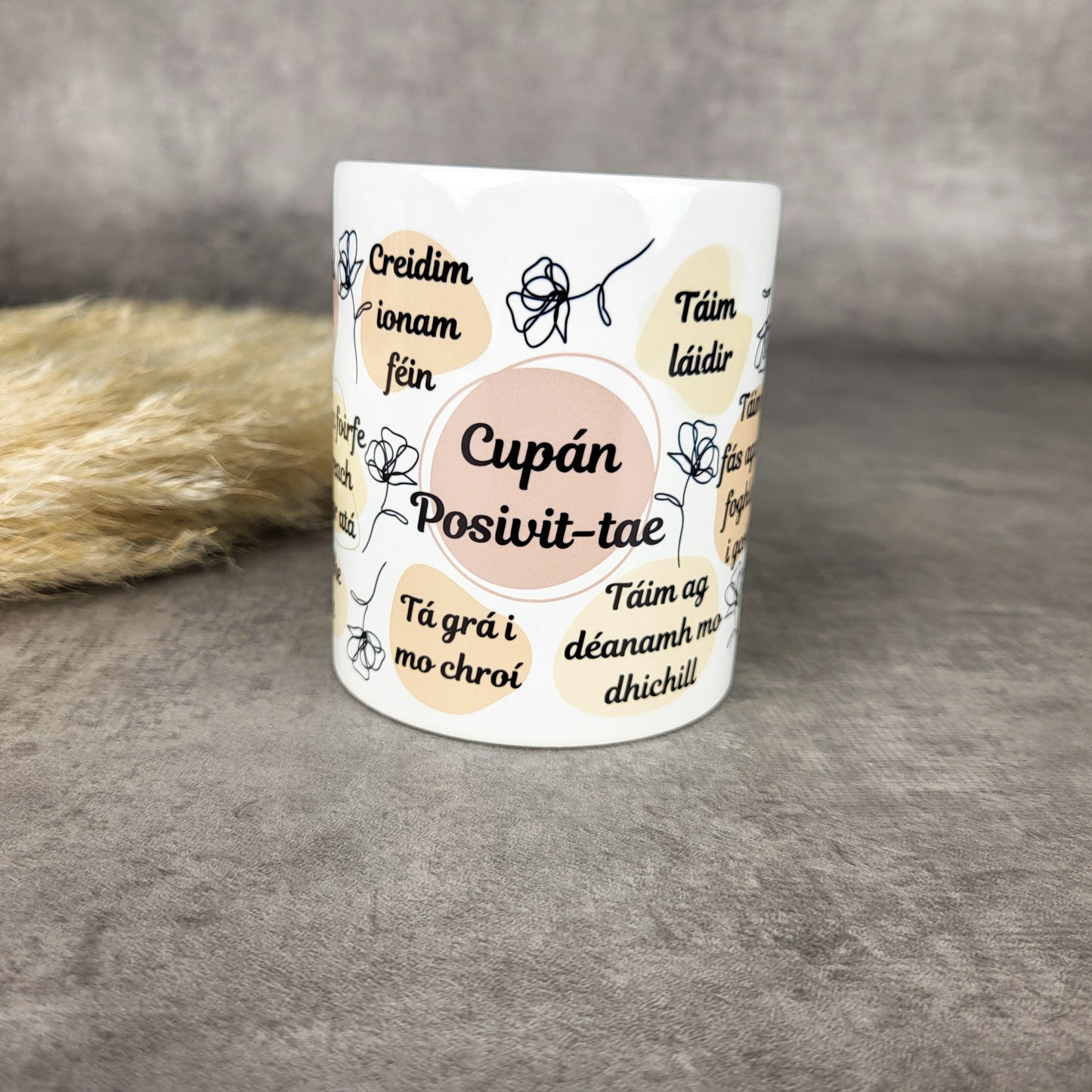 Cupán positivit-tae mug