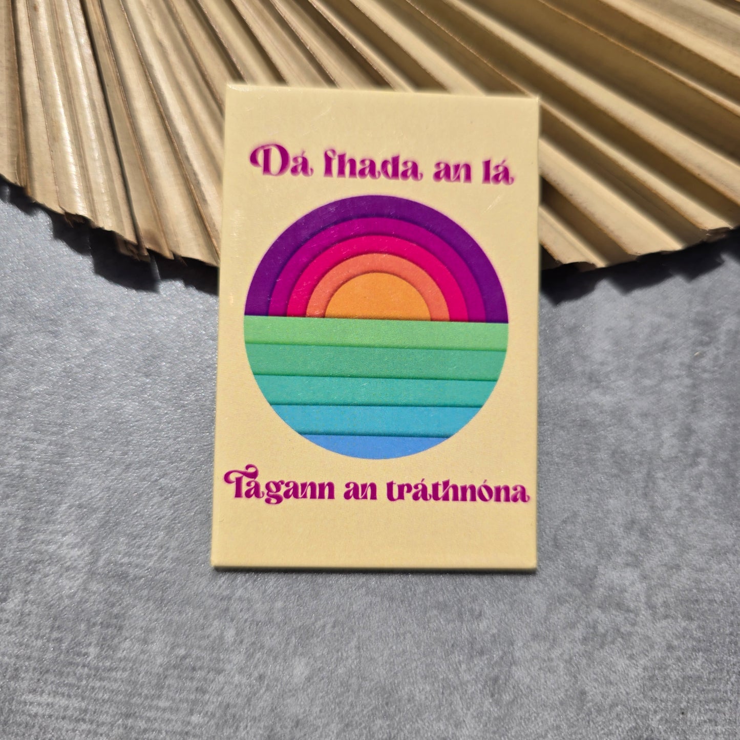 Dá fhada an lá magnet
