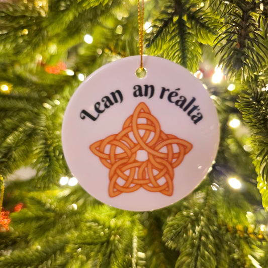 Lean an réalta decoration